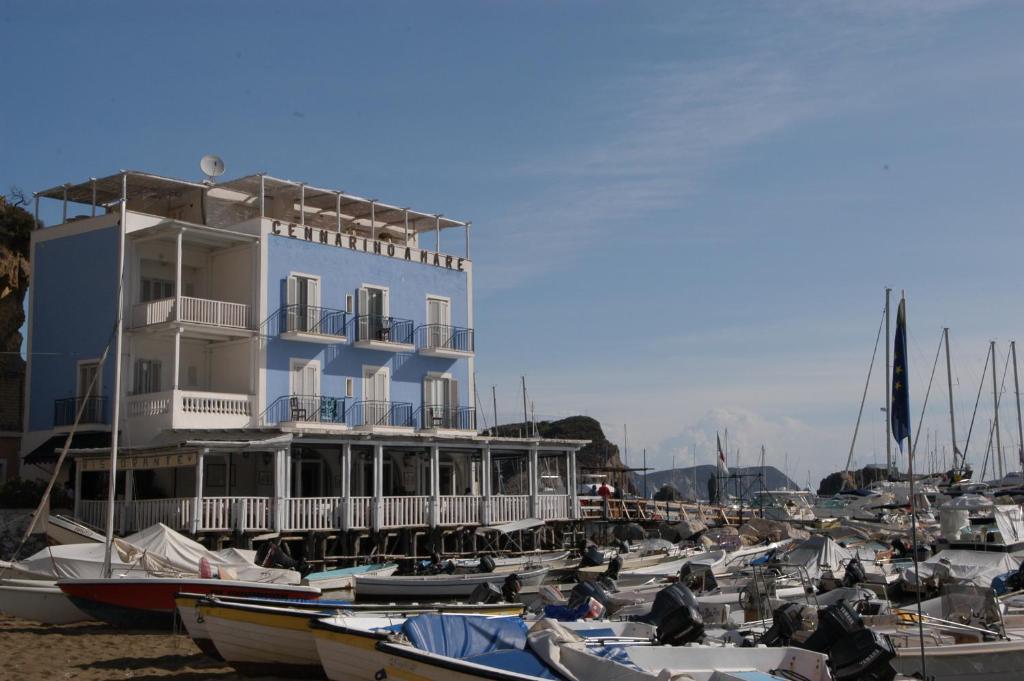 Hotel Gennarino A Mare 3*